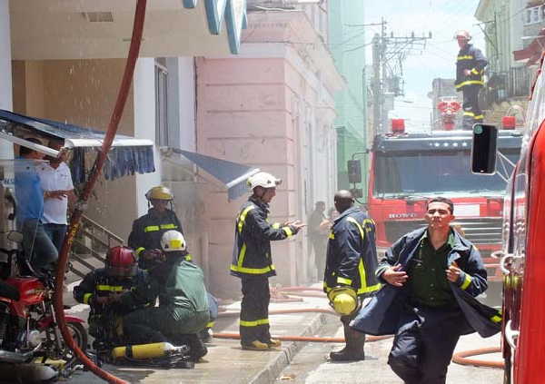 sancti spiritus, incendio, etecsa, telefonia movil, telefonia celular