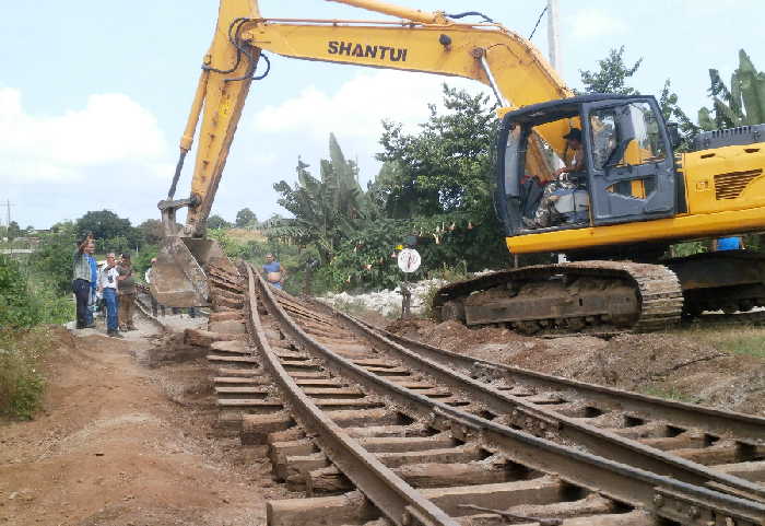 sancti spiritus, intensas lluvias en sancti spiritus, zaza del medio, via ferrea, ferrocarriles, rio zaza