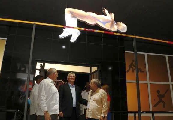 Díaz-Canel inaugurates the Cuban Sports Hall