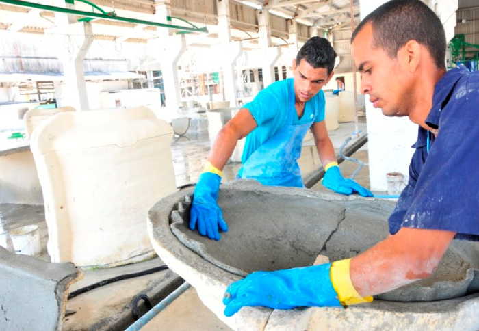 sancti spiritus, fabrica de asbestocemento, tanques para agua