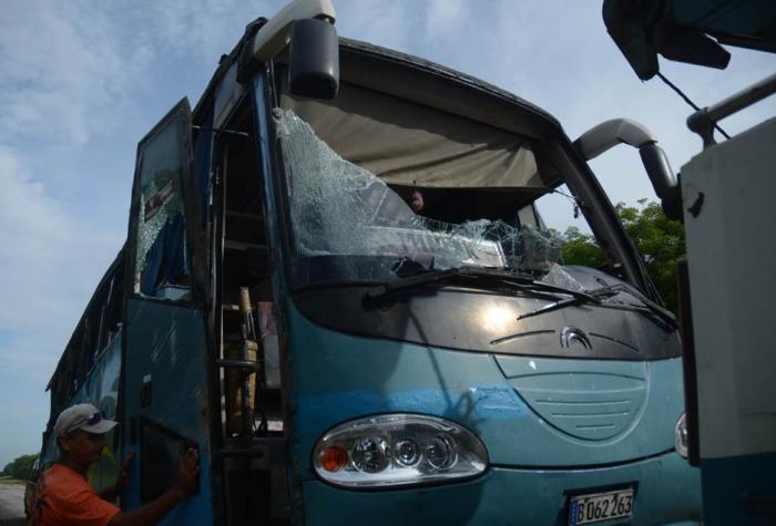 sancti spiritus, accidente de transito, autopista nacional, hospital provincial camilo cienfuegos