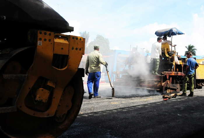 sancti spiritus, viales, reparacion de viales, asfalto, autopista nacional