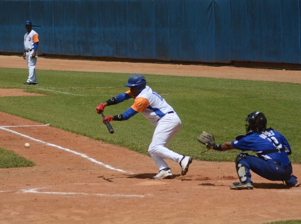 Béisbol, Serie Nacional, Gallos, Leones