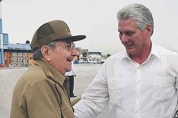 Raúl Castro, Díaz-Canel