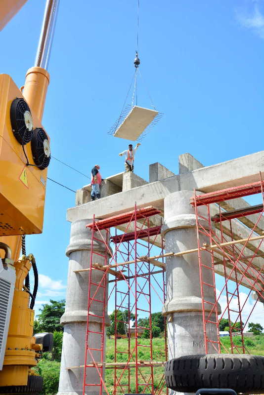 sancti spiritus, puente sobre el rio zaza, zaza del medio