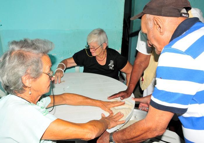 sancti spiritus, ministerios de trabajo y seguridad social, jubilados