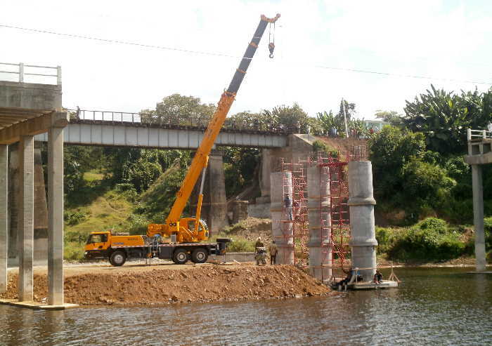 sancti spiritus, puente sobre el rio zaza, zaza del medio