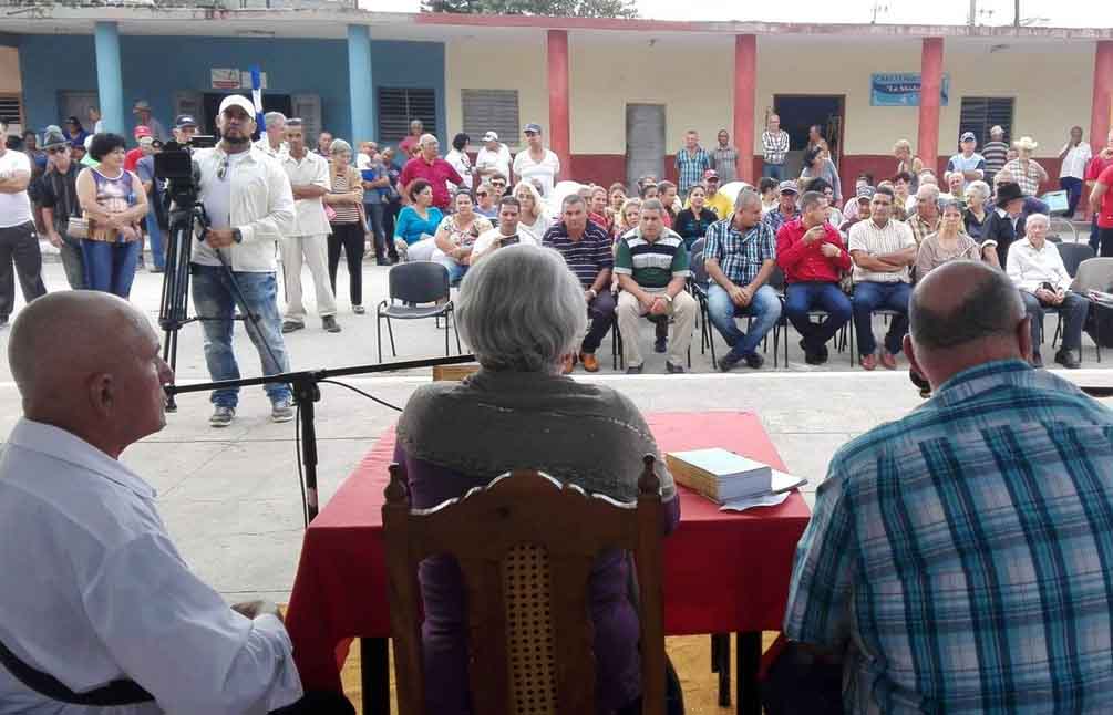 Elcire Pérez, Guayos, Sancti Spíritus, libro