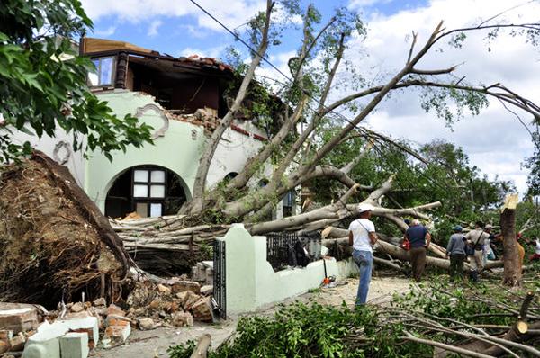 la habana, cuba, tornado, recuperacion