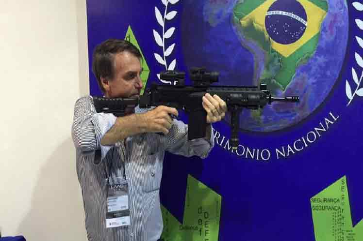 Brasil, Jair Bolsonaro, armas