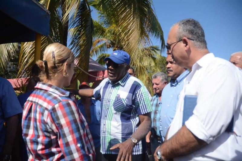 jatibonico, central uruguay, zafra azucarera, salvador valdes mesa, sancti spiritus, agricultura, produccion de alimentos, banao, mercados agropecuarios