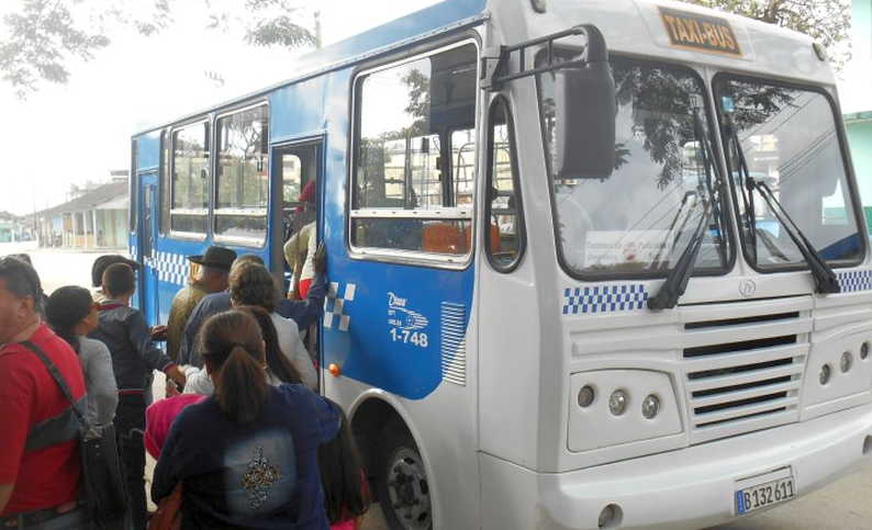 La transportación de pasajeros experimentó un alza en el 2018 con la cifra más grande de los últimos diez años. (Foto: Vicente Brito/ Escambray)