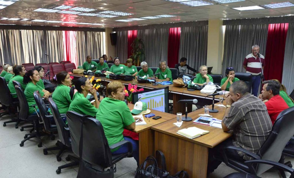 La comitiva representará en el Congreso a las más de 121 000 federadas espirituanas. (Foto: Vicente Brito/ Escambray)