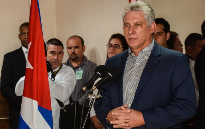 cuba, venezuela, medicos cubanos, the new york times, miguel diaz-canel, presidente de cuba