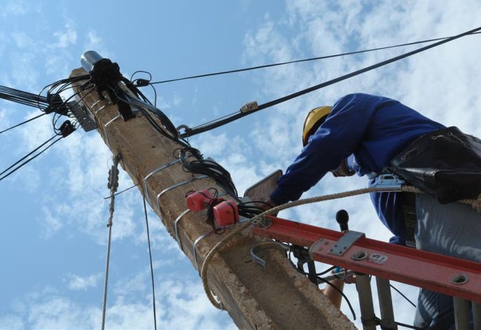 Para la ejecución de su plan inversionista Etecsa dispone de alrededor de 2 600 000 pesos en ambas monedas. (Foto: Vicente Brito)