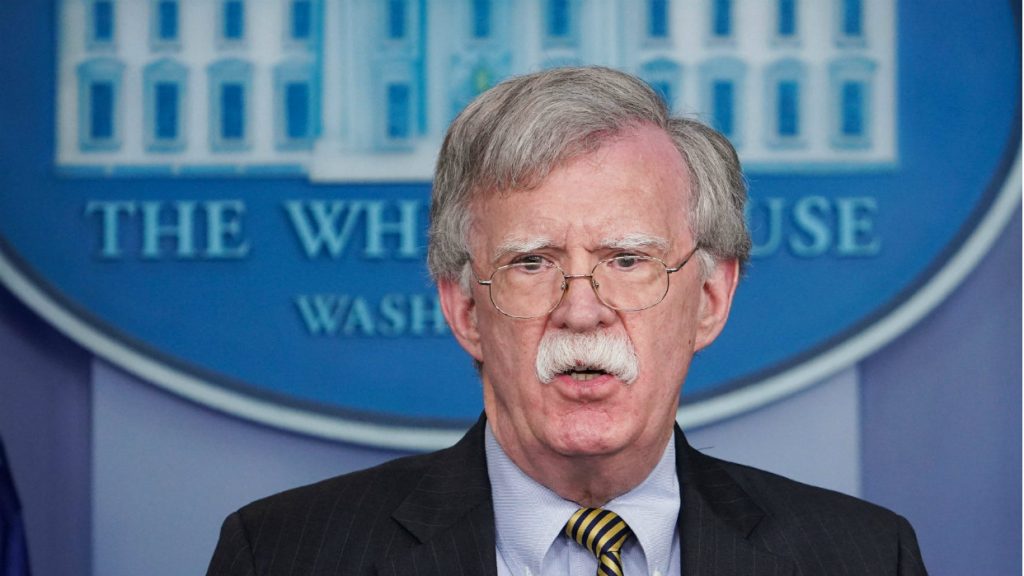 Bolton anunció que enviaron una notificación formal al respecto a las entidades bancarias fuera de EE.UU. (Foto: PL)