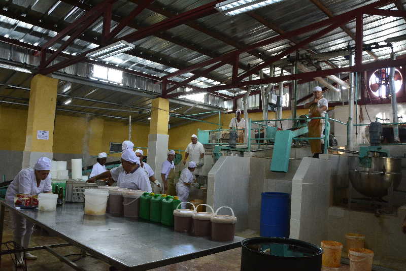 sancti spiritus, industria alimentaria, fabrica de conservas, lucumi