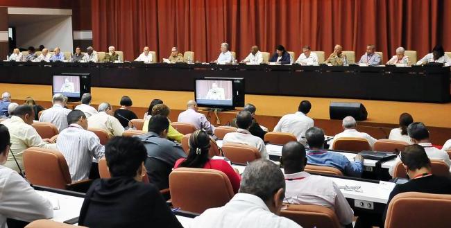 cuba, presidente de cuba, miguel diaz-canel, consejo de la administracion, produccion de alimentos, atencion a la poblacion, economia cubana