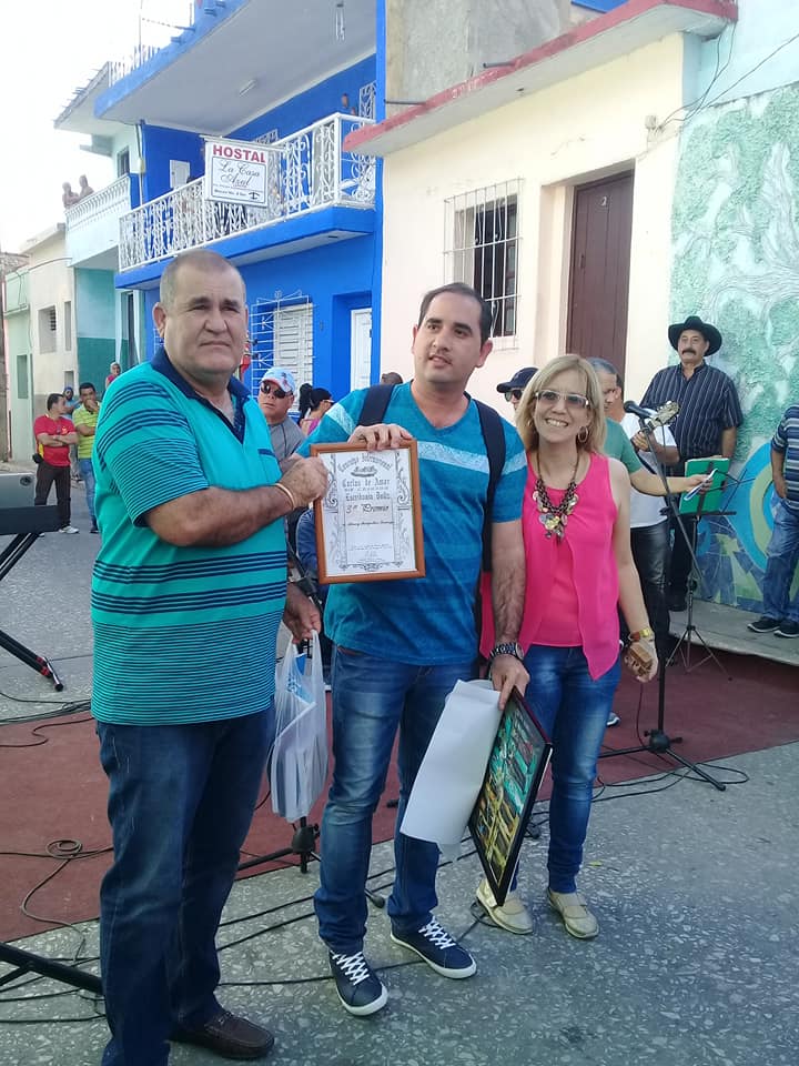 El periodista cabaiguanense Alexey Mompeller se alzó con el tercer lugar.