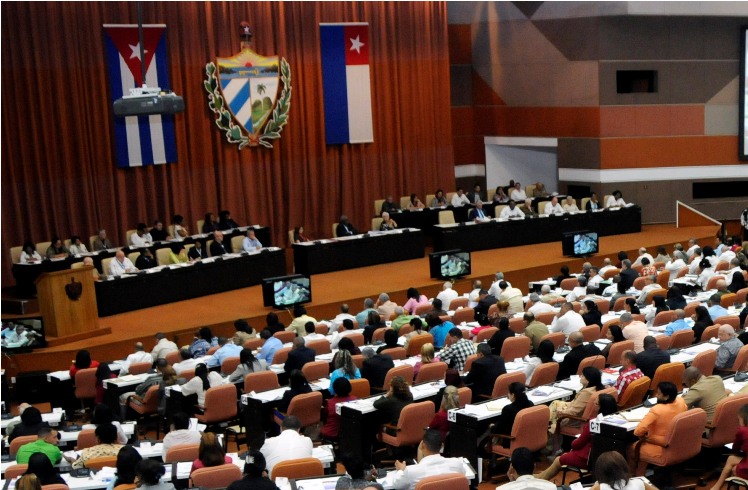 El Parlamento cubano se ha centrado en la discusión de temas económicos. (Foto: PL)