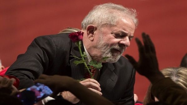 "Ninguna pena reducida es justa para un hombre que no cometió ningún crimen", aseguró Lula. (Foto: EFE)