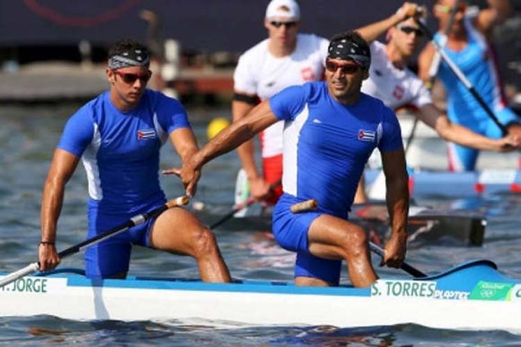 Los cubanos Serguey Torres y Fernando Dayán Jorge ganaron el segundo heat eliminatorio y pasaron directamente a la final. (Foto: PL)