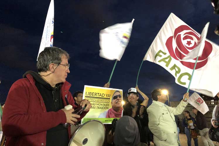 Diferentes sectores políticos en Colombia pidieron no dilatar la libertad del dirigente Jesús Santrich.