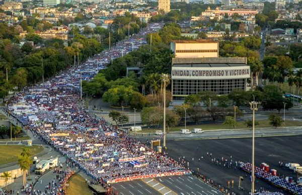 cuba, dia internacional de los trabajadores, primero de mayo, primero de mayo en cuba, raul castro, miguel diaz-canel