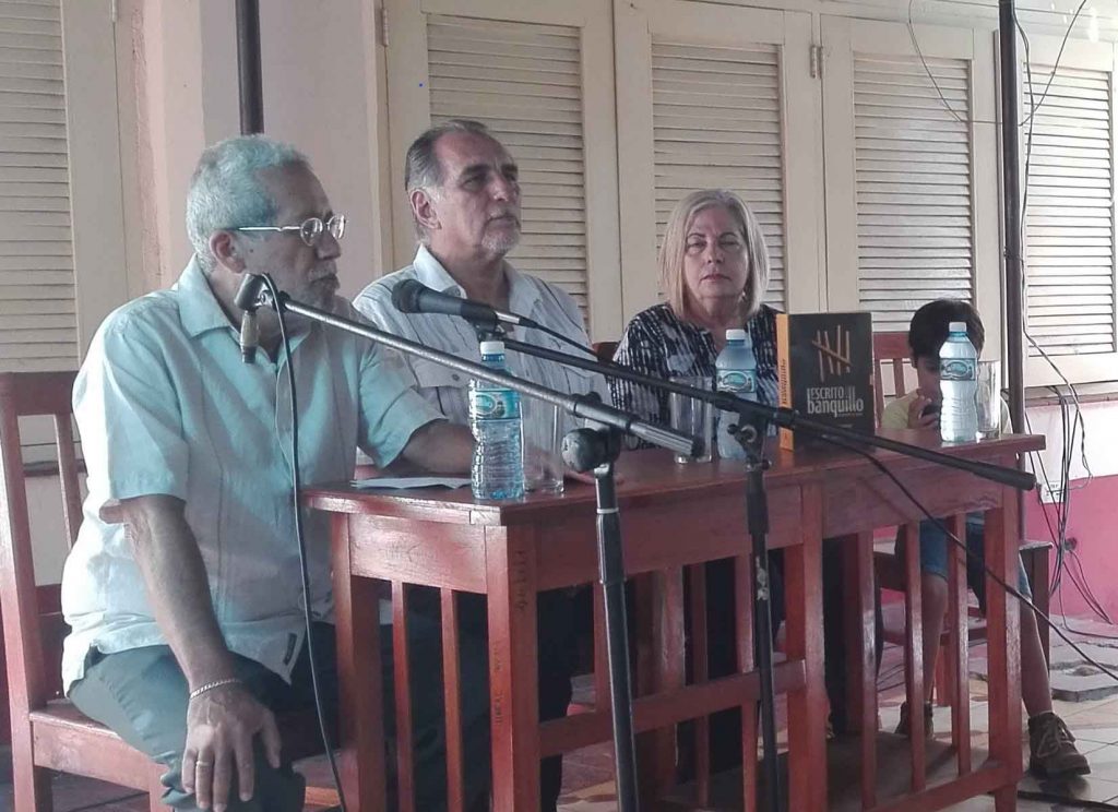 Para René González Sehwerert es un texto que nació para movilizar la verdad. (Fotos: Lisandra Gómez)