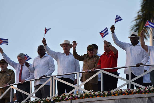 cuba, dia internacional de los trabajadores, primero de mayo, primero de mayo en cuba, raul castro, miguel diaz-canel