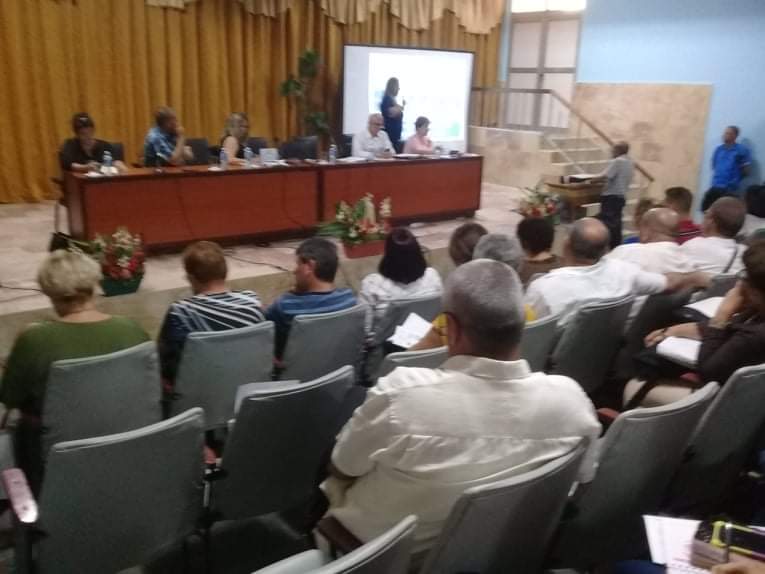 Al Taller Regional organizado por el MES asistieron también empresarios espirituanos.