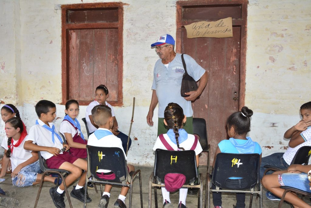 Los estudiantes de la escuela primaria República de Colombia se sumaron a la jornada de preparación.