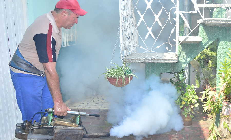 se está haciendo lo posible y hasta lo imposible para cortar transmisión dengue Escambray