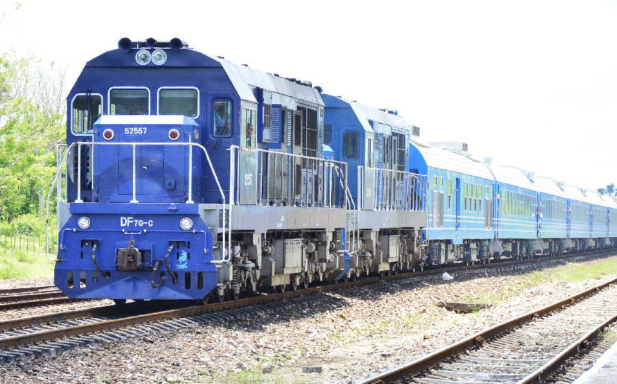 cuba, sancti spiritus, ferrocarriles, guayos, tren