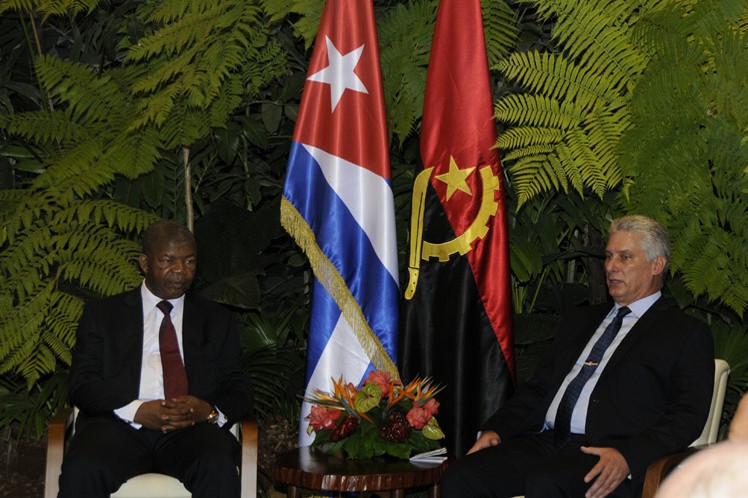 Díaz-Canel y Lourenço dialogaron sobre temas de interés bilateral y otros de la agenda internacional. (Foto: PL)