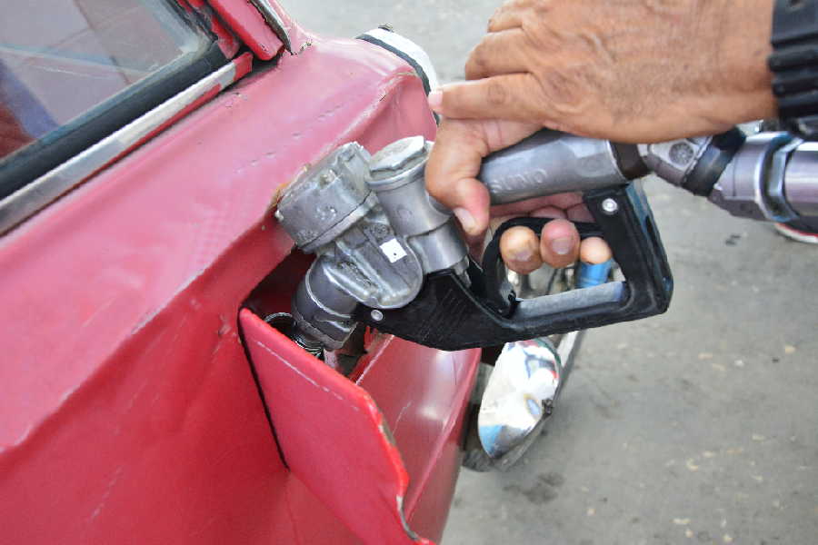 sancti spiritus, cuba, robo de combustible, combustible, transporte, consejo de ministros, fiscalia general de la republica, tribunal supremo popular, onure, economia cubana