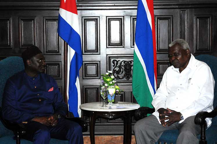 Cuba, Gambia, Parlamento