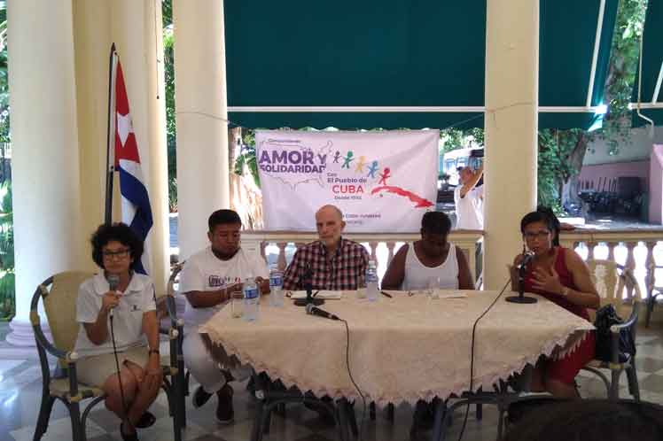 Los brigadistas manifestaron la disposición de continuar organizando caravanas de amor y amistad. (Foto: PL)