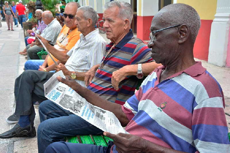 sancti spiritus, pension, seguridad social,  salarios