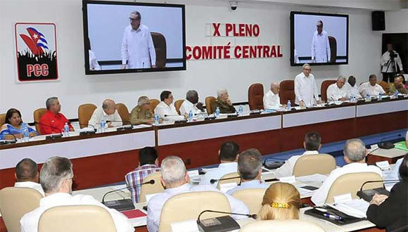 Raúl presidió la cita partidista. (Foto: PL)