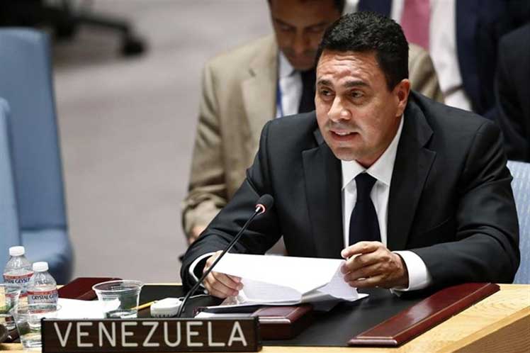 Samuel Moncada insistió en que las medidas de extorsión tienen el efecto de robar y saquear las riquezas de Venezuela. (Foto. PL)