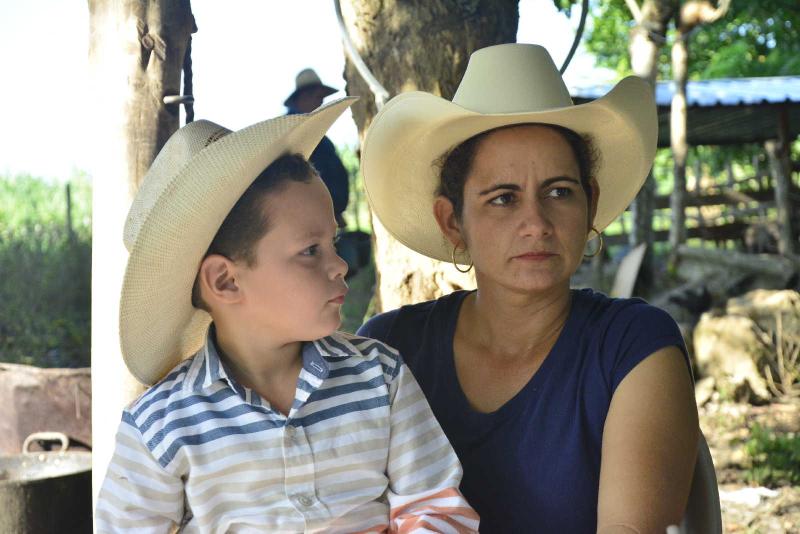 sancti spiritus, mujeres, caballos de raza, vaquera, rodeo cubano