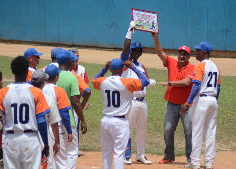 sancti spiritus, gallos 59 snb, serie nacional de beisbol, yunier mendoza