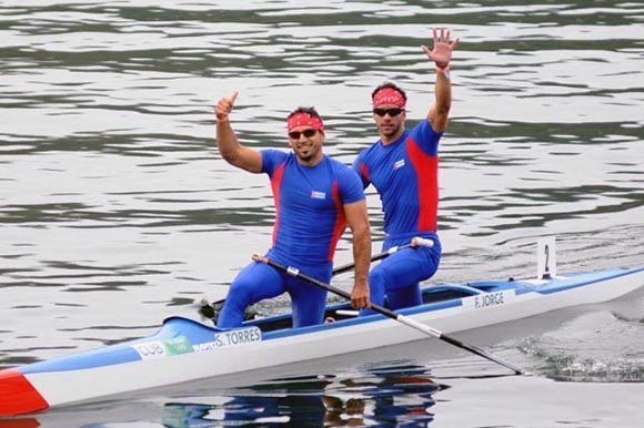 La dupla cubana de C2 clasificó a final de este sábado en el Mundial de canotaje.