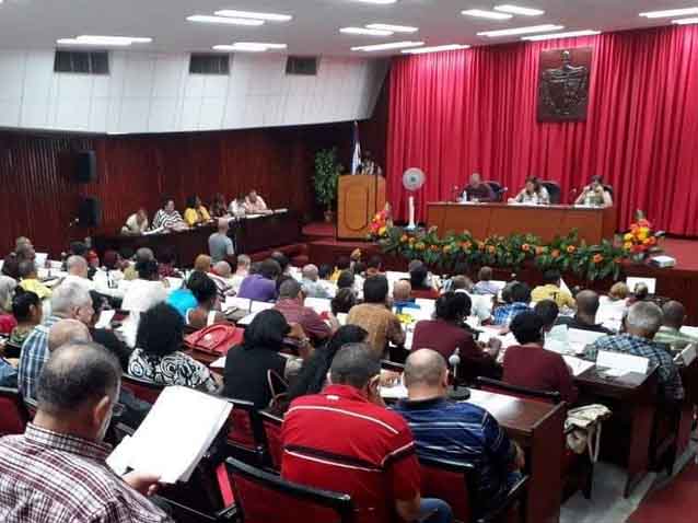 Importantes tópicos del acontecer espirituano fueron debatidos en la Asamblea Provincial del Poder Popular. (Foto: Juan Carlos Castellón)