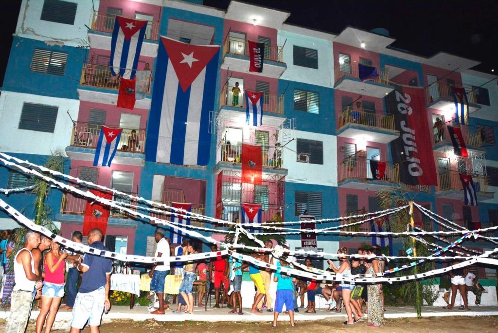 Escenas como estas se repitieron en diversos sitios del territorio. (Foto: Vicente Brito / Escambray)