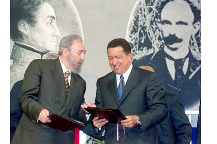 La visión estratégica de Fidel y Chávez hizo posible la firma del Convenio Integral de Colaboración entre Cuba y Venezuela. (Foto: PL)