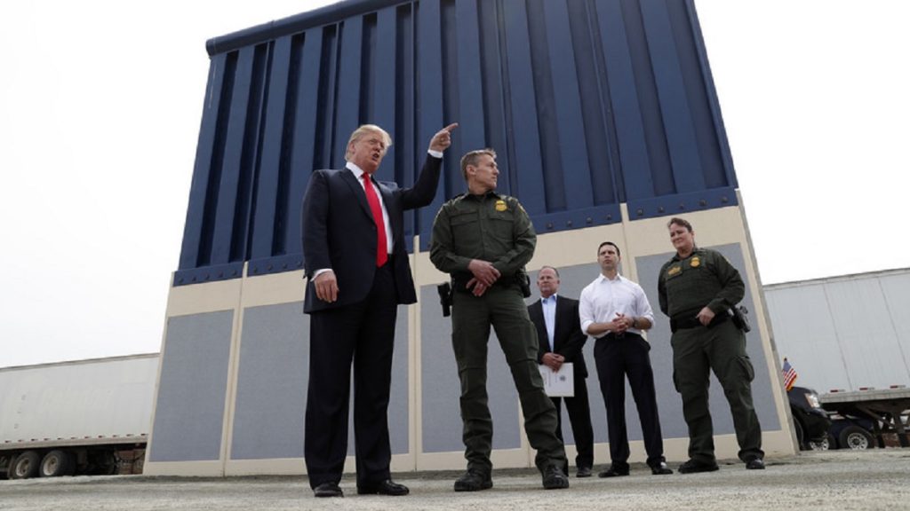 El muro en la frontera con México es una de las principales promesas de  la campaña de Trump en 2016, que no ha podido concretar. 