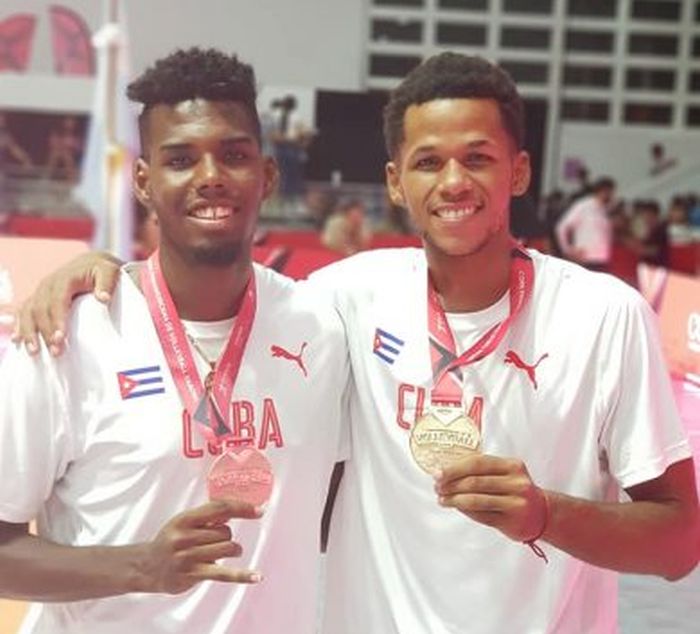 adrián y osniel