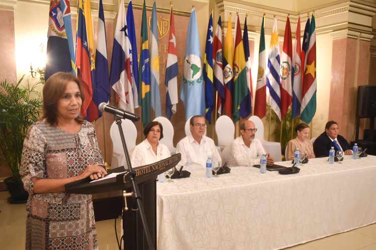 Cuba, Parlatino, Parlamento